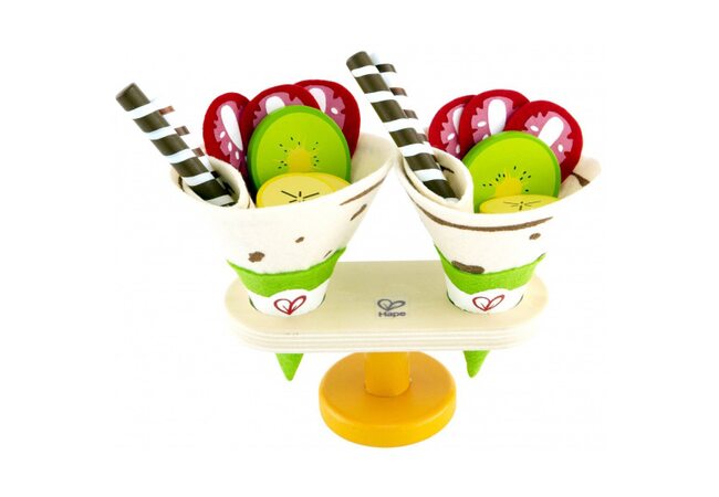 Десерт «Блинчики с фруктами»