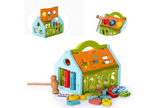 Домик сортер-стучалка