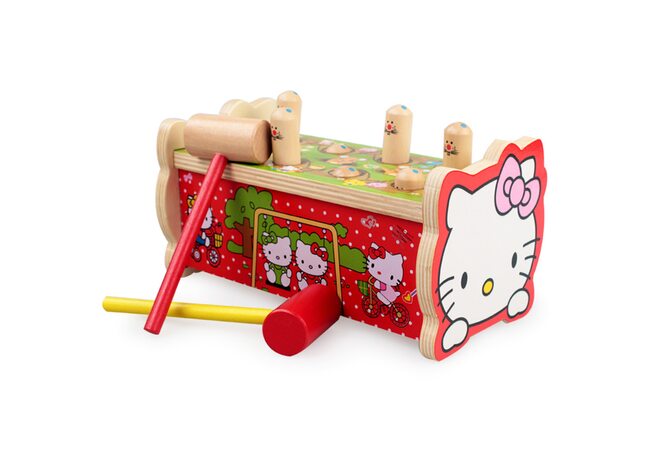 Охота на мышек «Hello Kitty».