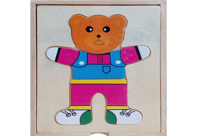 Игра «Поменяй одежду Медвежонку»