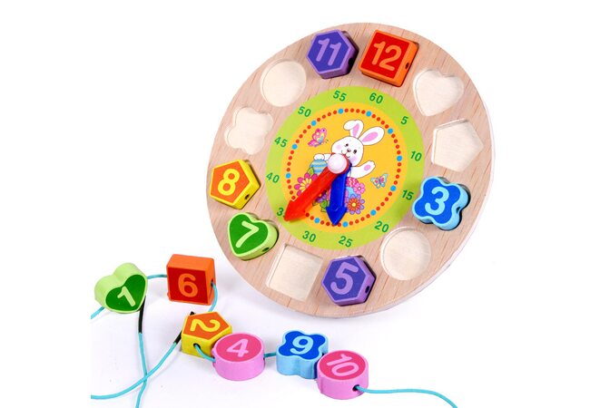 Вкладыши-часы-шнуровка «Зайка»