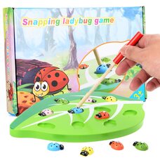 Игра «Поймай божью коровку»