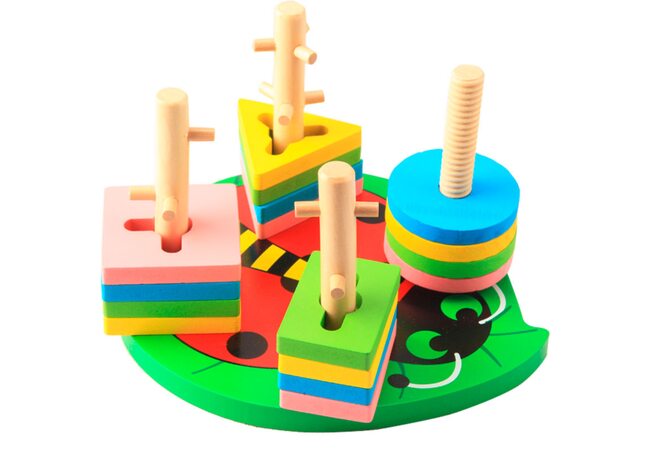 Геометрический сортер «Божья коровка на листике»