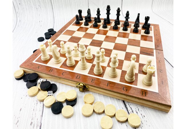 Игра 3 в 1 «Шашки-шахматы-нарды»