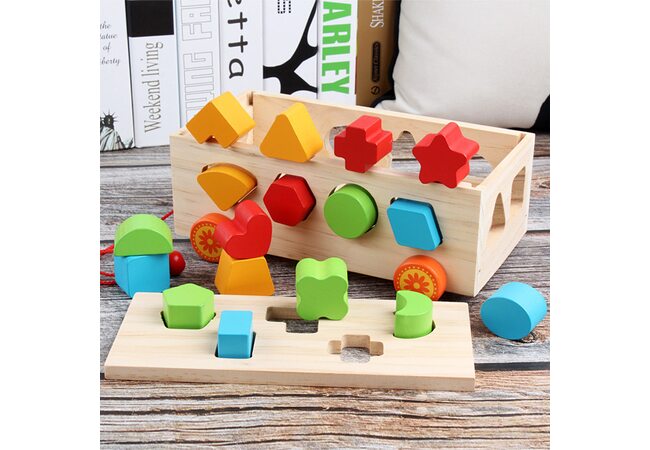 Машинка-сортер «Фигуры»