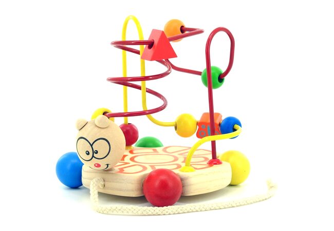 Лабиринт-каталка на ниточке