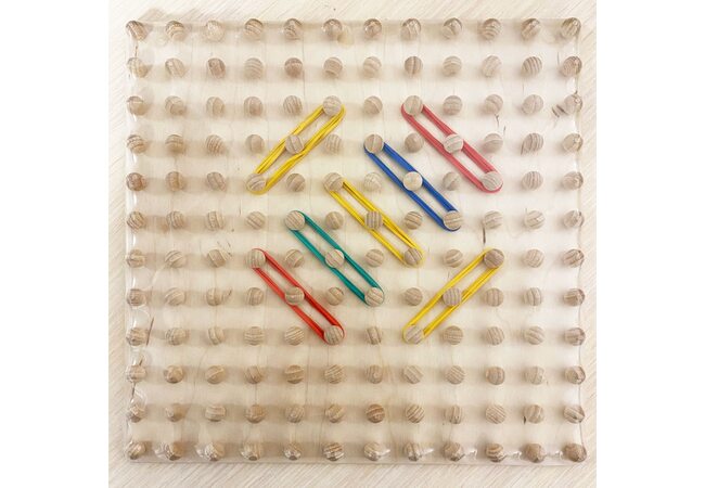 Математический планшет «Фантазируем» 12х12 (геоборд)