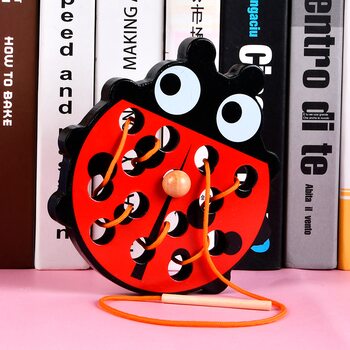 Шнуровки для самых маленьких «Божья коровка»