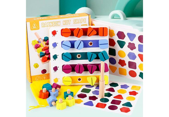 Розвиваємо моторику (болтики)